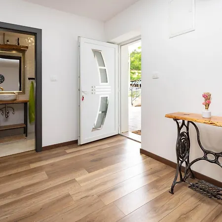 With Parking Space Veprinac, Opatija - 23856 Daire *